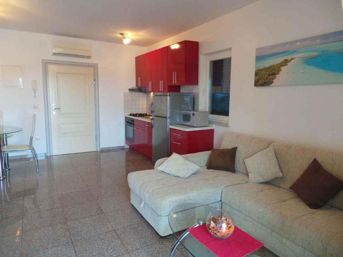 Holiday Home In Malinska/Insel Krk 13031 외부 사진